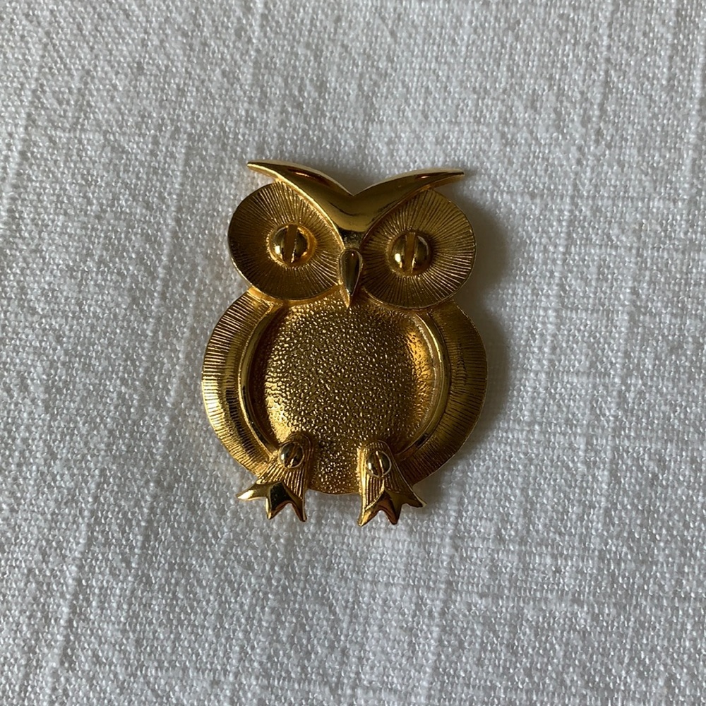 **LAST CHANCE** VINTAGE✨ Gold Owl Brooch